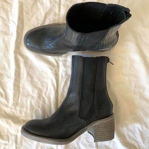 Free People Essential Chelsea Boots